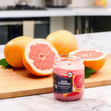 Dianne's Custom Candles pomelo fresco cerca para indicar la fragancia cítrica