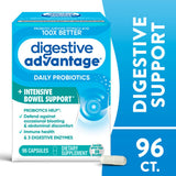 Digestive Advantage cápsulas en la mano para mostrar dosis fácil