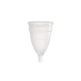 DivaCup Shaker en mano demostrando limpieza rápida y discreta fuera de casa