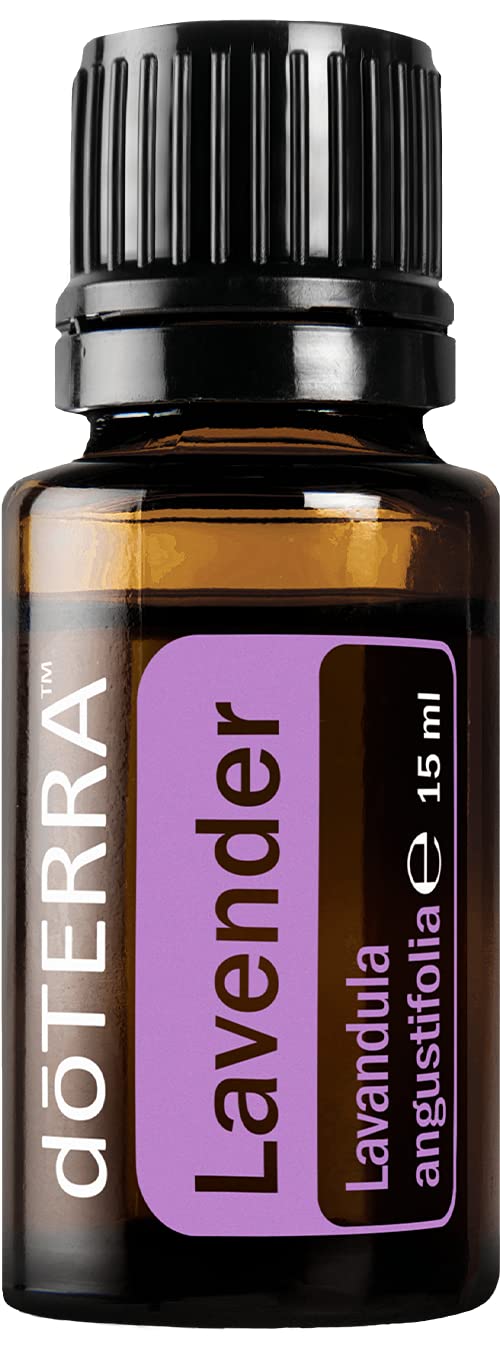 dōTERRA botellas en difusor creando ambiente fresco y natural