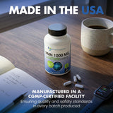 DOCTOR RECOMMENDED SUPPLEMENTS escena matinal con suplemento junto a vaso de agua