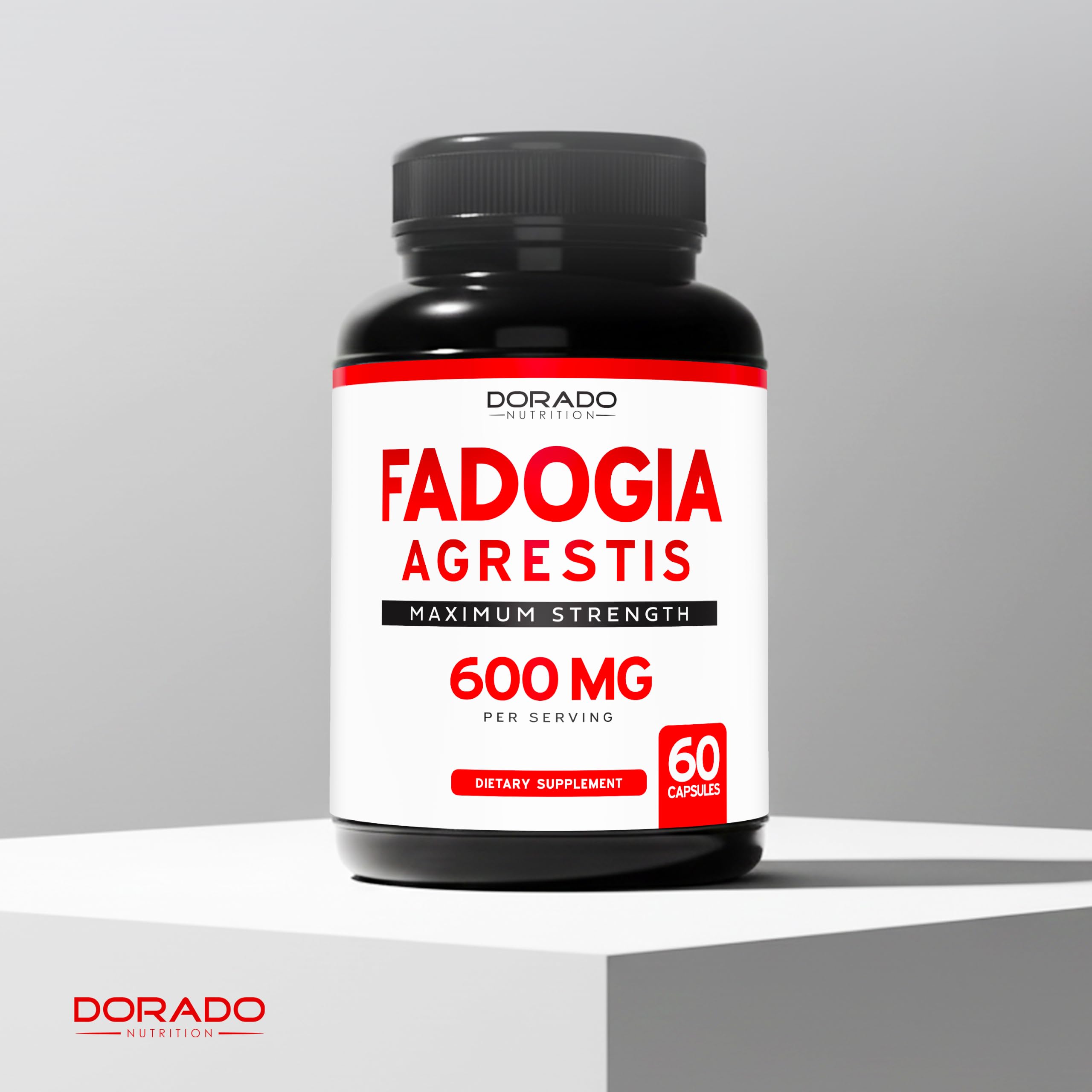 DORADO NUTRITION frasco junto a manos para comparar tamaño y dosis