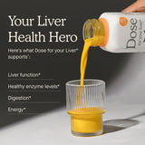 Dose for Your Liver primer plano textura del líquido mostrando color y pureza