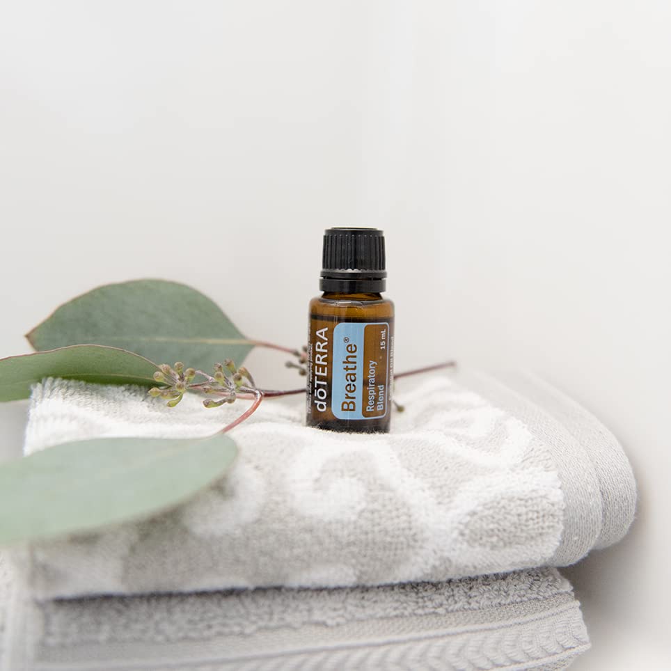 doTERRA aplicación Breathe diluido sobre el pecho para confort