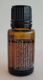 doTERRA On Guard mezcla diluida sobre antebrazo demostrando uso tópico seguro