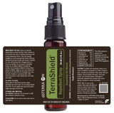 doTERRA Terrashield en un picnic al aire libre, práctico para actividades