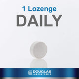 Douglas Laboratories pastilla en mano para ver tamaño y dosificación práctica