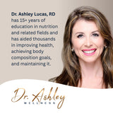Dr. Ashley Wellness persona bebiendo en exteriores ilustra rehidratación tras ejercicio