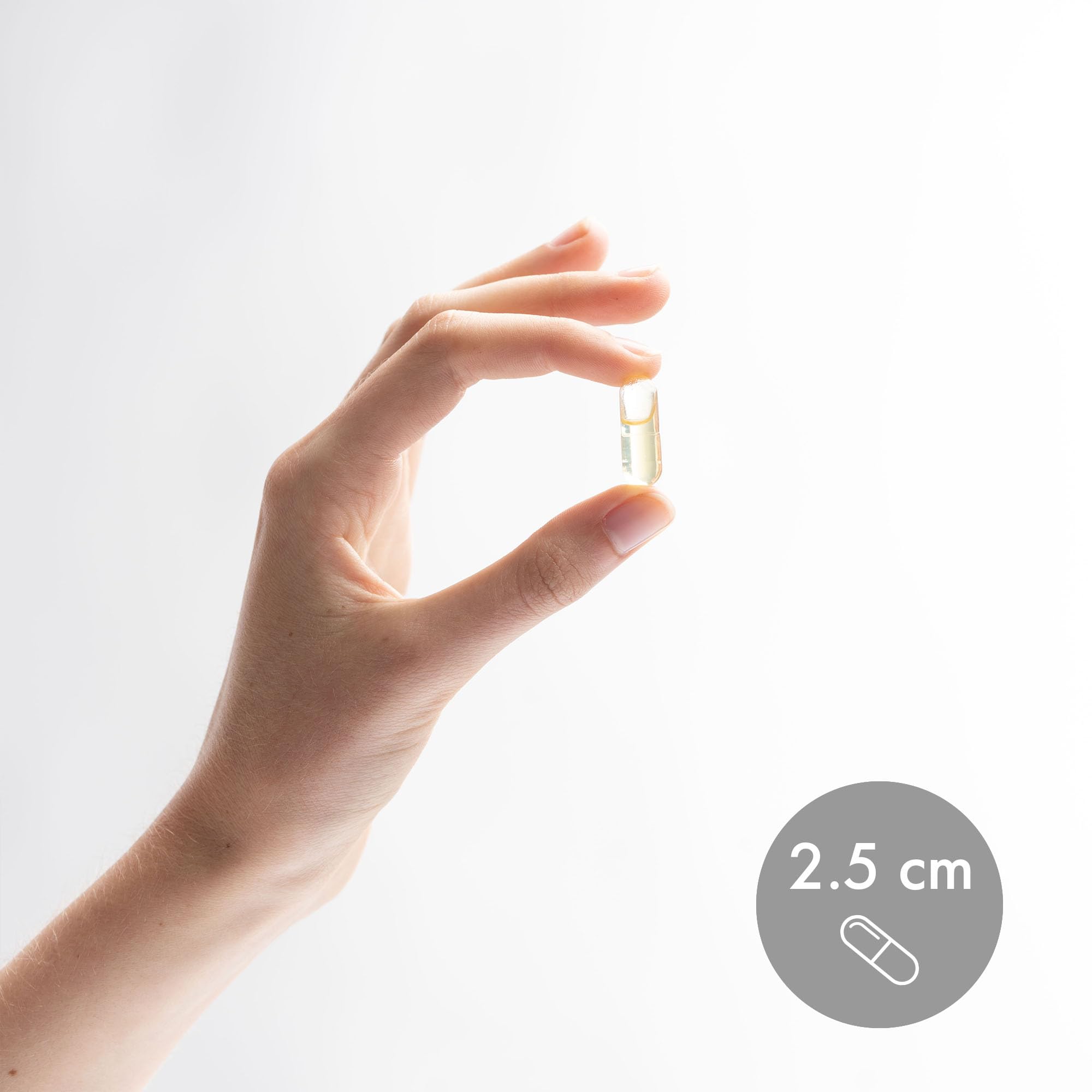 Dr. Mercola toma de cápsulas con agua muestra facilidad de uso