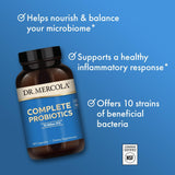 Dr. Mercola persona tomando cápsula diario para conveniencia y bienestar intestinal