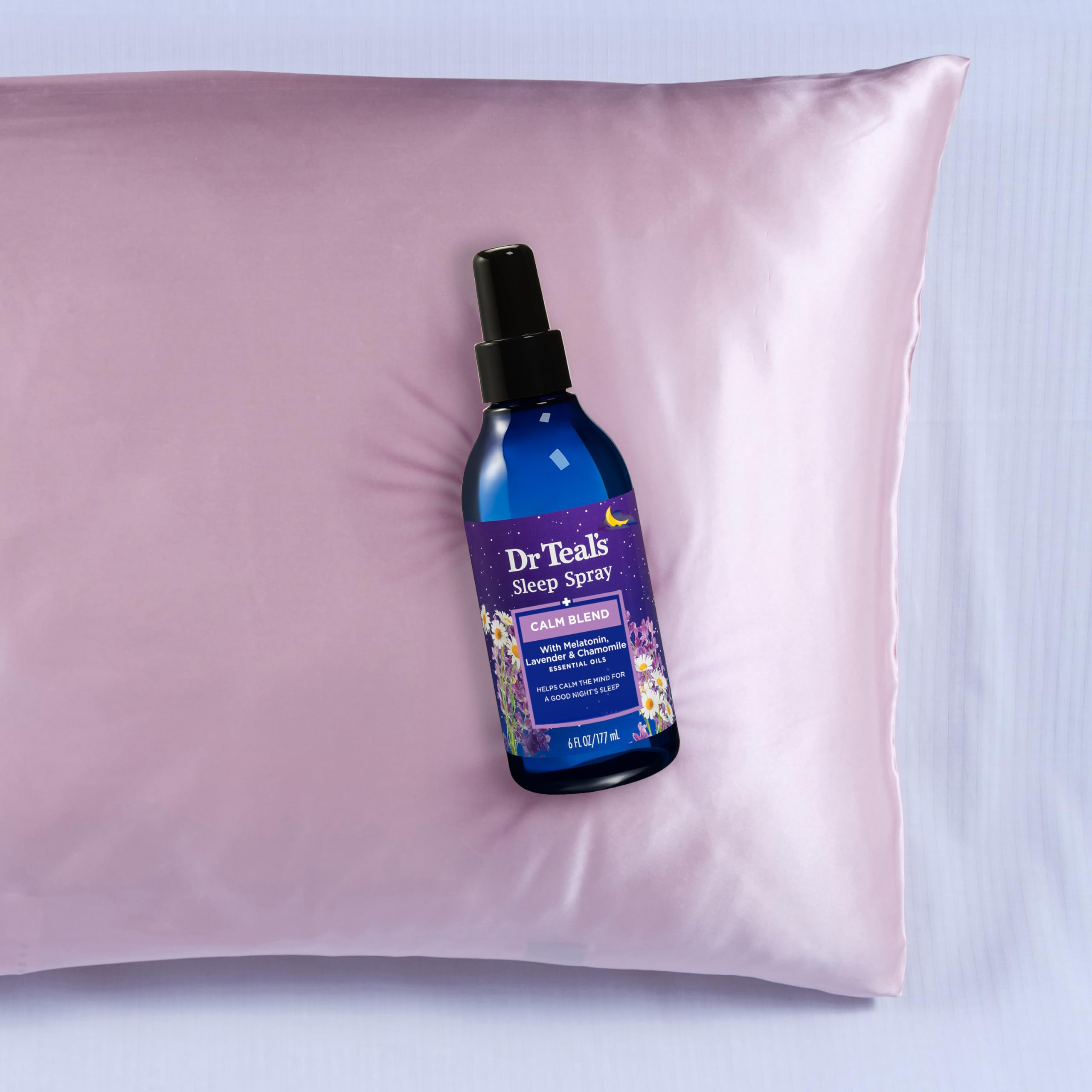 Dr Teal's ambiente de dormitorio elegante que sugiere calma nocturna