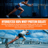 Dymatize ISO100 en ambiente lifestyle junto a zapatillas de entrenamiento motivando uso postentreno