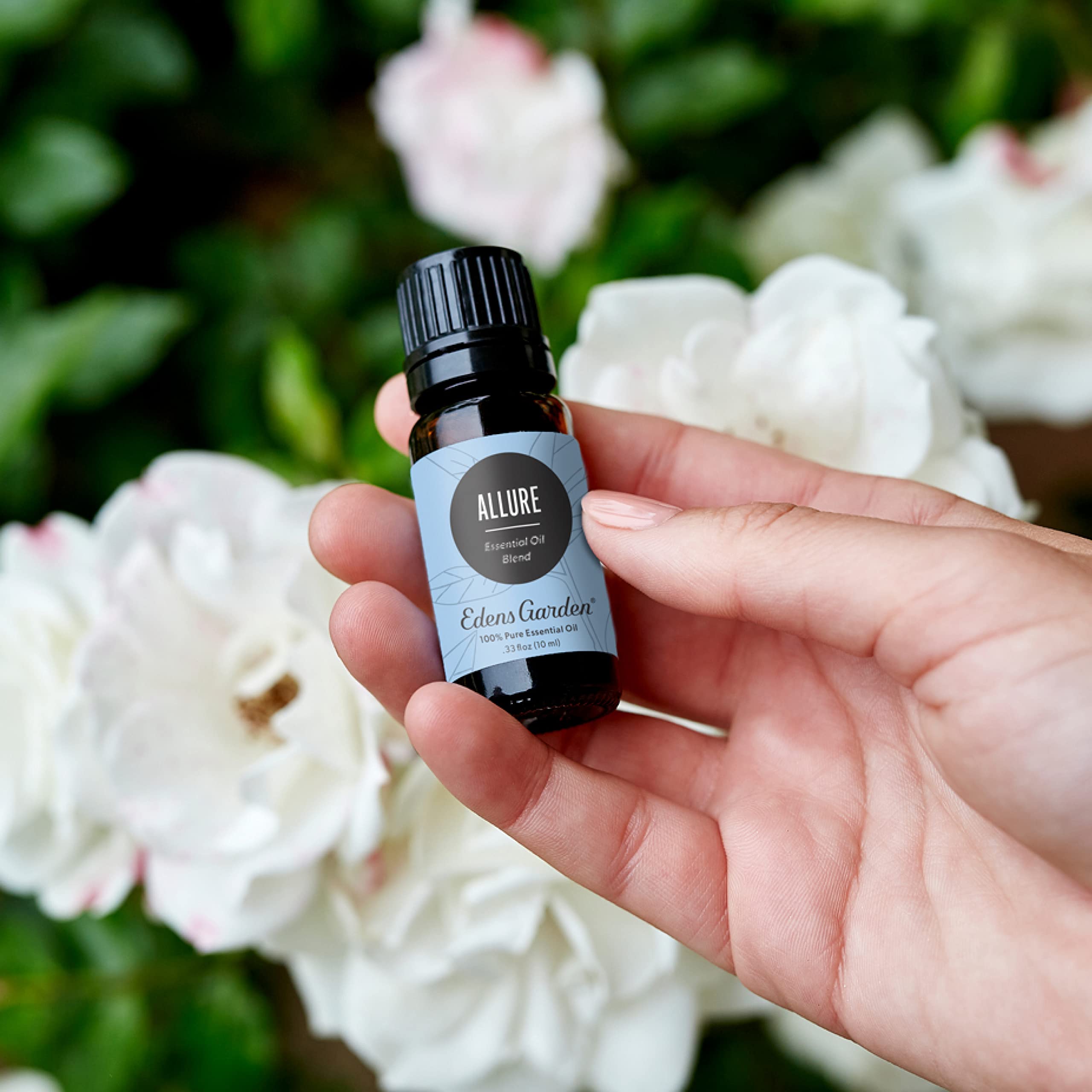 Edens Garden etiqueta Allure en primer plano con lista de ingredientes transparente
