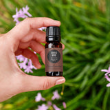 Edens Garden primer plano de la etiqueta con ingredientes botánicos y claridad