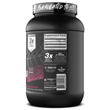 Atleta bebiendo Karbolyn Fuel EFX Sports en gimnasio para rendimiento sostenido