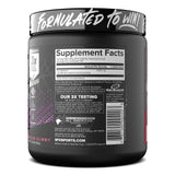 EFX Sports atleta preparando el suplemento antes de una sesión intensa
