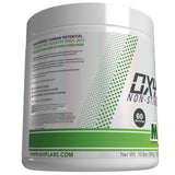 Escena de estilo de vida saludable con EHP Labs OxyShred en la mesa, opción sin azúcar para rutinas