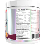 EHP Labs OxyShred atleta vertiendo polvo antes de entrenamiento para mejor rendimiento