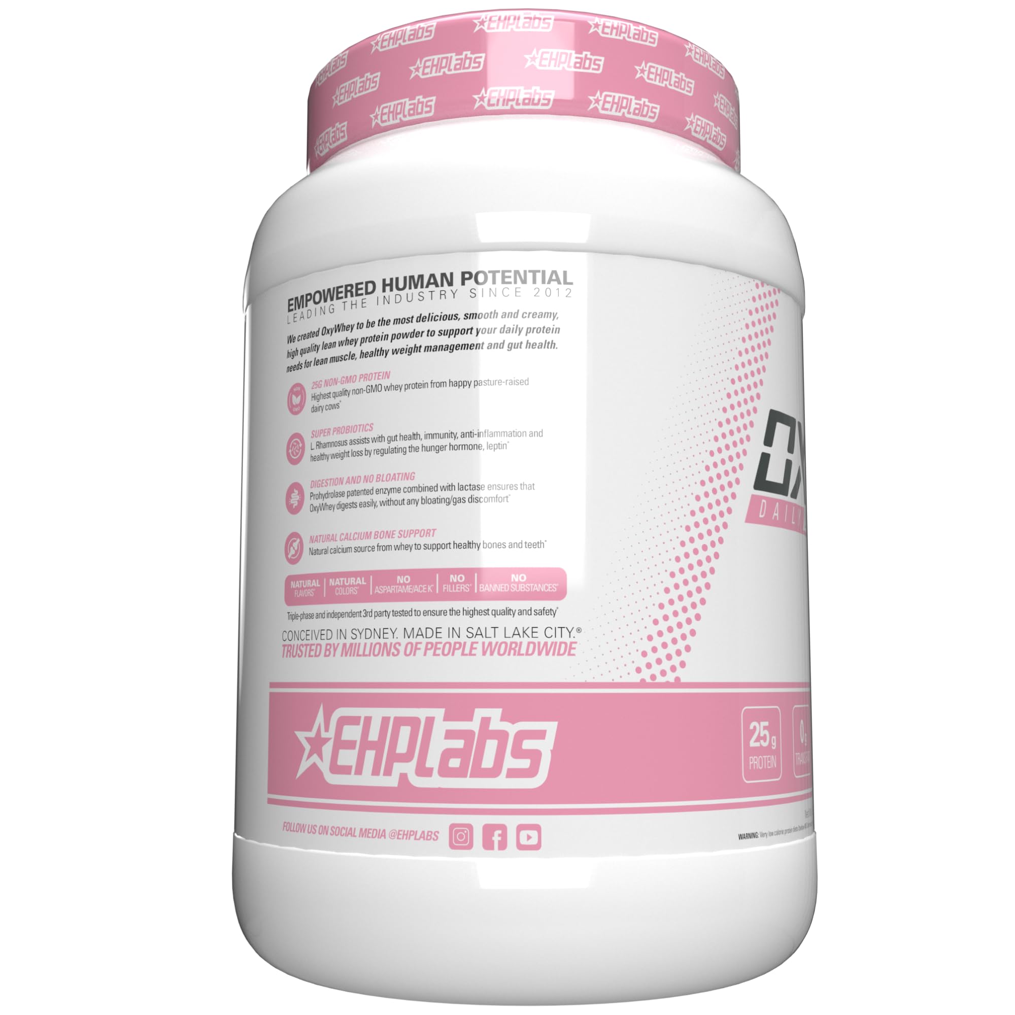 EHP Labs OxyWhey en ambiente fitness junto a pesas para mostrar apoyo a entrenamiento