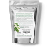 Elanen Naturals hojas durante tamizado ilustrando limpieza y pureza