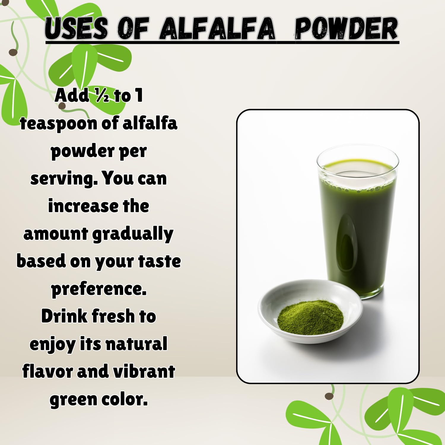 Essencea cucharada de alfalfa vertiéndose en batido verde para añadir fibra vegetal