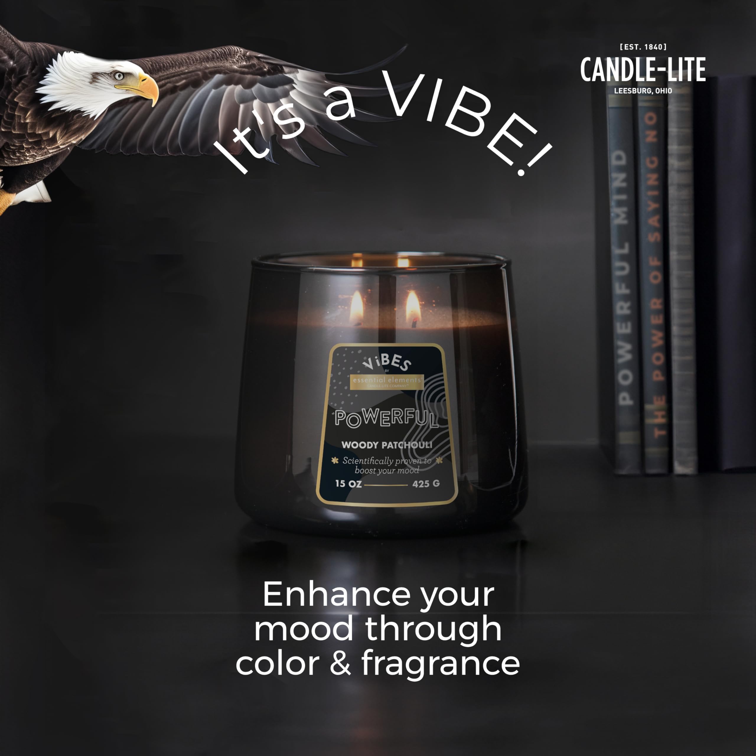 Essential Elements Candle-Lite Vibes etiqueta legible con notas aromáticas y origen en EE. UU.