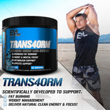 Evlution Trans4orm persona tomando pre-entrenamiento, mejora del enfoque mental