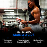 Vaso con bebida Evogen Amino KEM durante entrenamiento, hidratación inmediata
