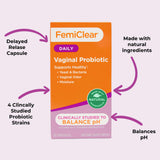 FemiClear producto en uso diario junto al lavabo para una rutina íntima sencilla