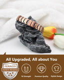 Feraco pulsera en uso en muñeca masculina demostrando ajuste elegante