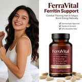 FerraVital cápsula en mano para comparar tamaño y comodidad de toma
