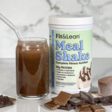 Fit & Lean batido junto a equipo de entrenamiento para recuperación