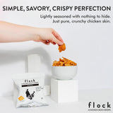 Flock primer plano de textura crujiente que resalta la proteína y sabor