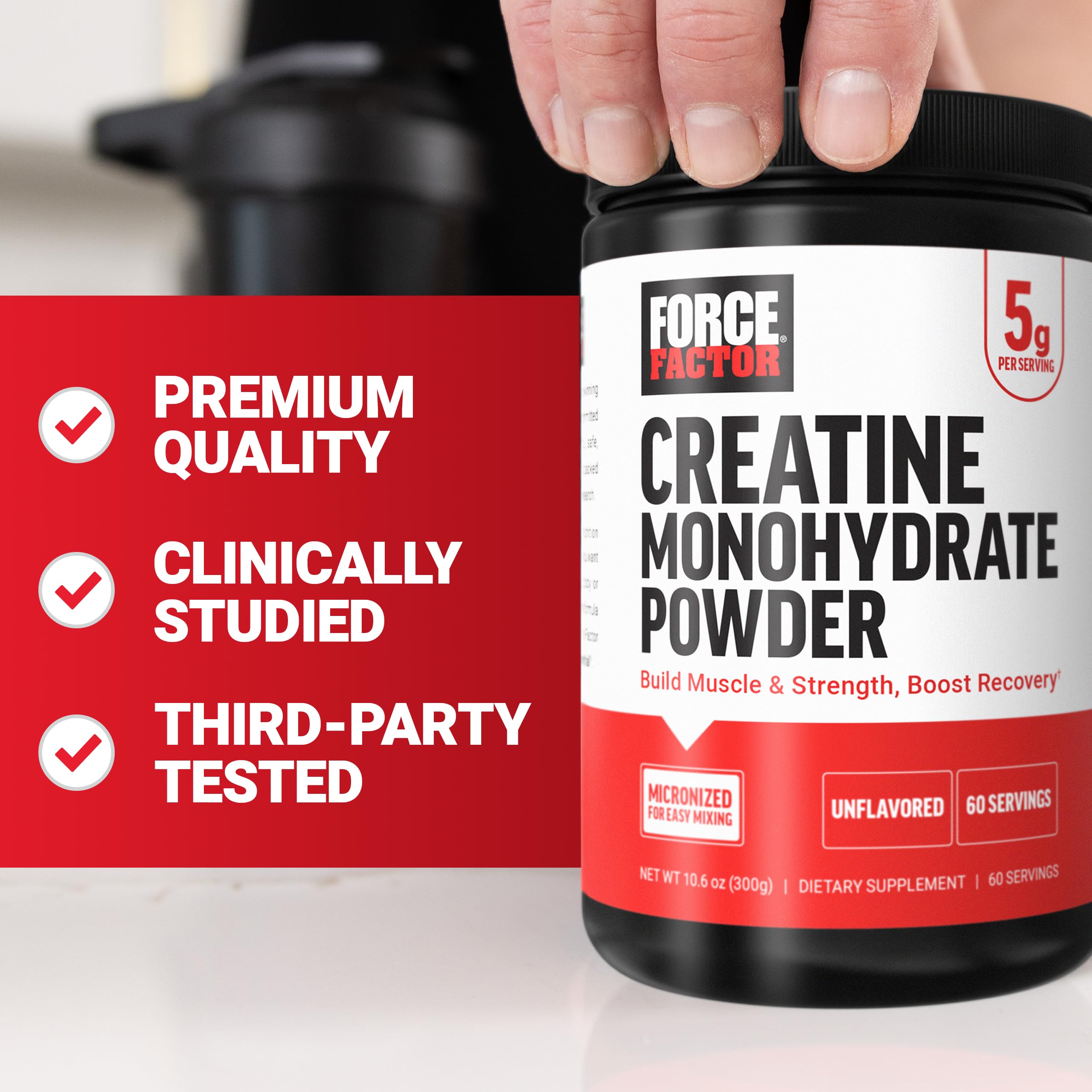 Batido post-entreno con Force Factor Creatine junto a equipo de entrenamiento, apoyo a la recuperación