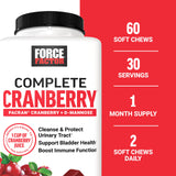 Force Factor porción en mano para comparar tamaño y comodidad de uso
