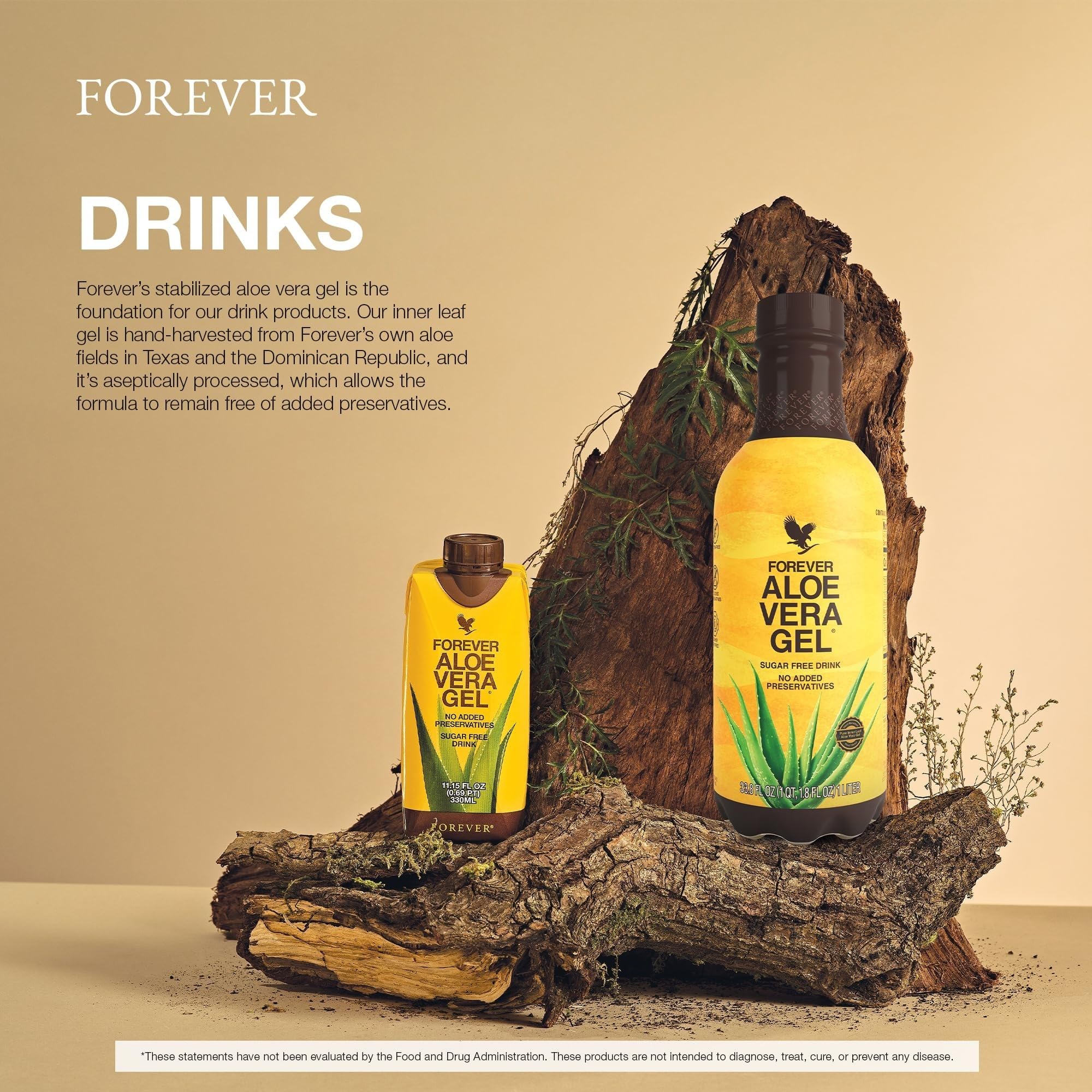 Escena de cocina con botella Forever Living aloe y frutas, integración fácil en recetas