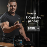 Hombre usando Formulux Alpha Core antes de entrenar para energía sostenida
