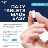 FREEDA tableta en mano para comparar tamaño y facilitar la dosis