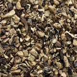 Preparación casera mostrando raíz de consuelda Frontier Co-op infusionada en aceite para un enjuague capilar