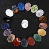 Fumete piedras en un tapete de meditación ilustrando uso en rutina