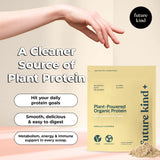 Future Kind textura del polvo de proteína en primer plano, hidratación y mezcla rápida