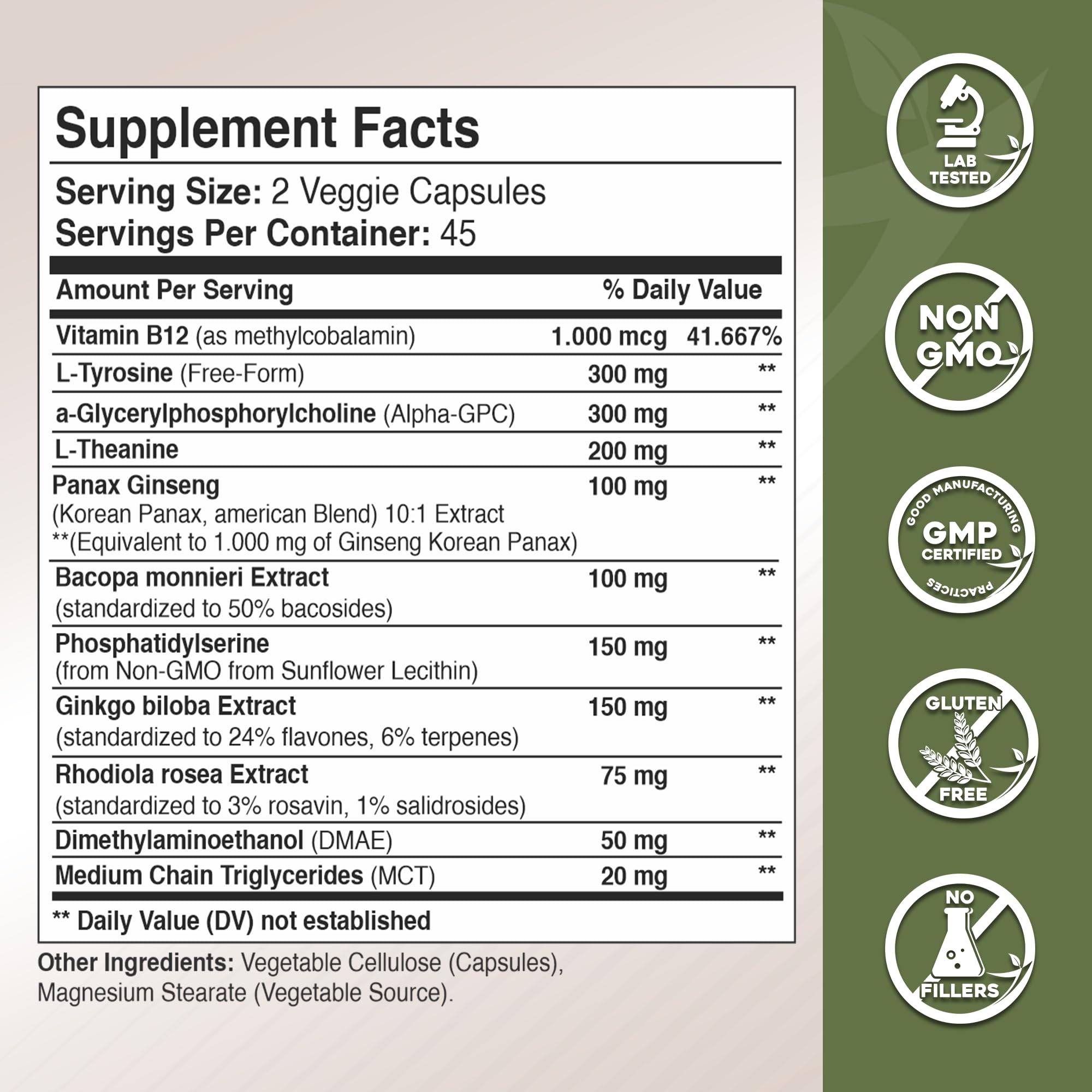 Gade Nutrition cápsulas en mano para comparar tamaño y dosificación visual