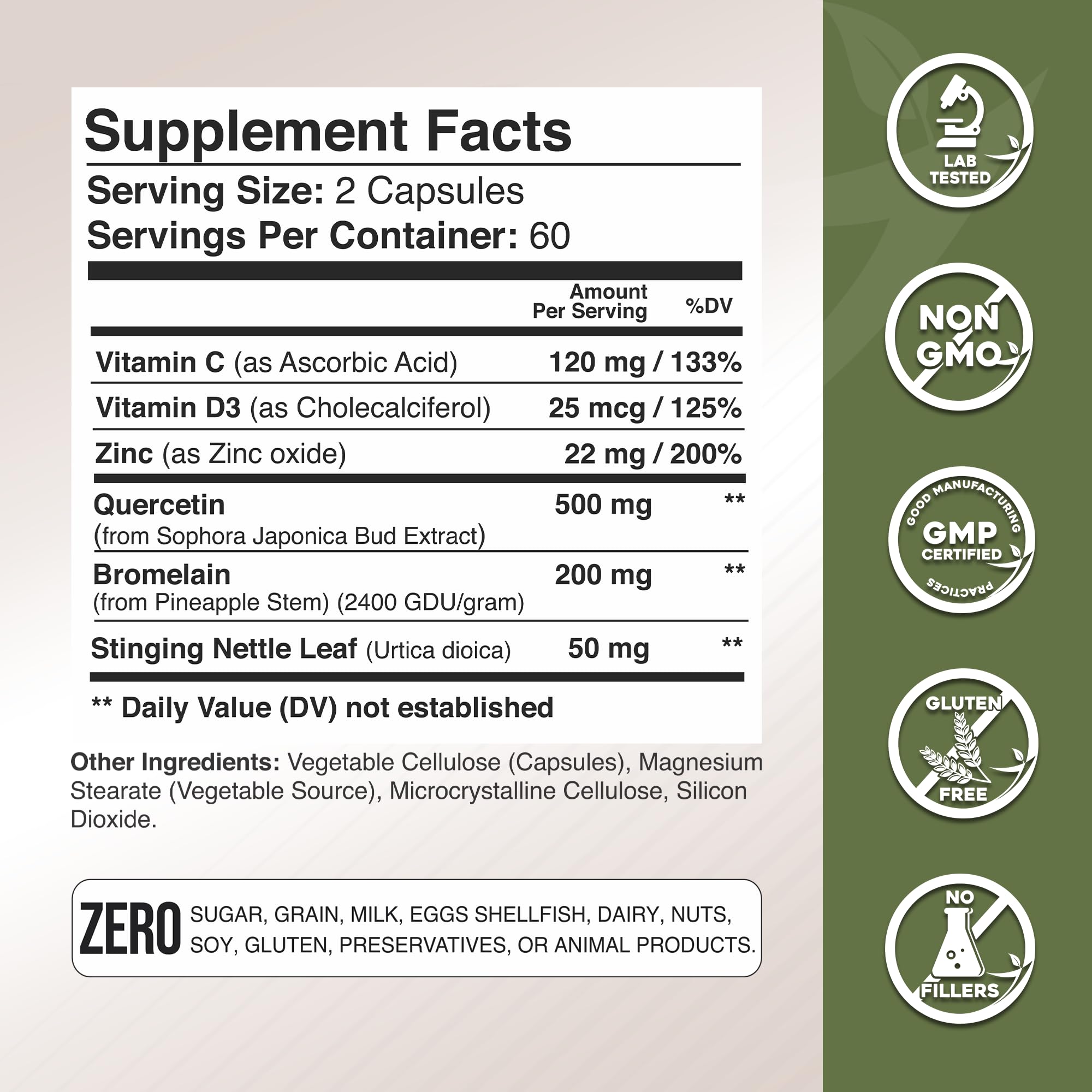 Gade Nutrition cápsula en mano para comparar tamaño y uso diario