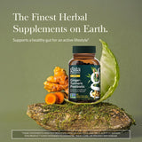 Gaia Herbs cápsulas en mano para transportar y tomar fácilmente