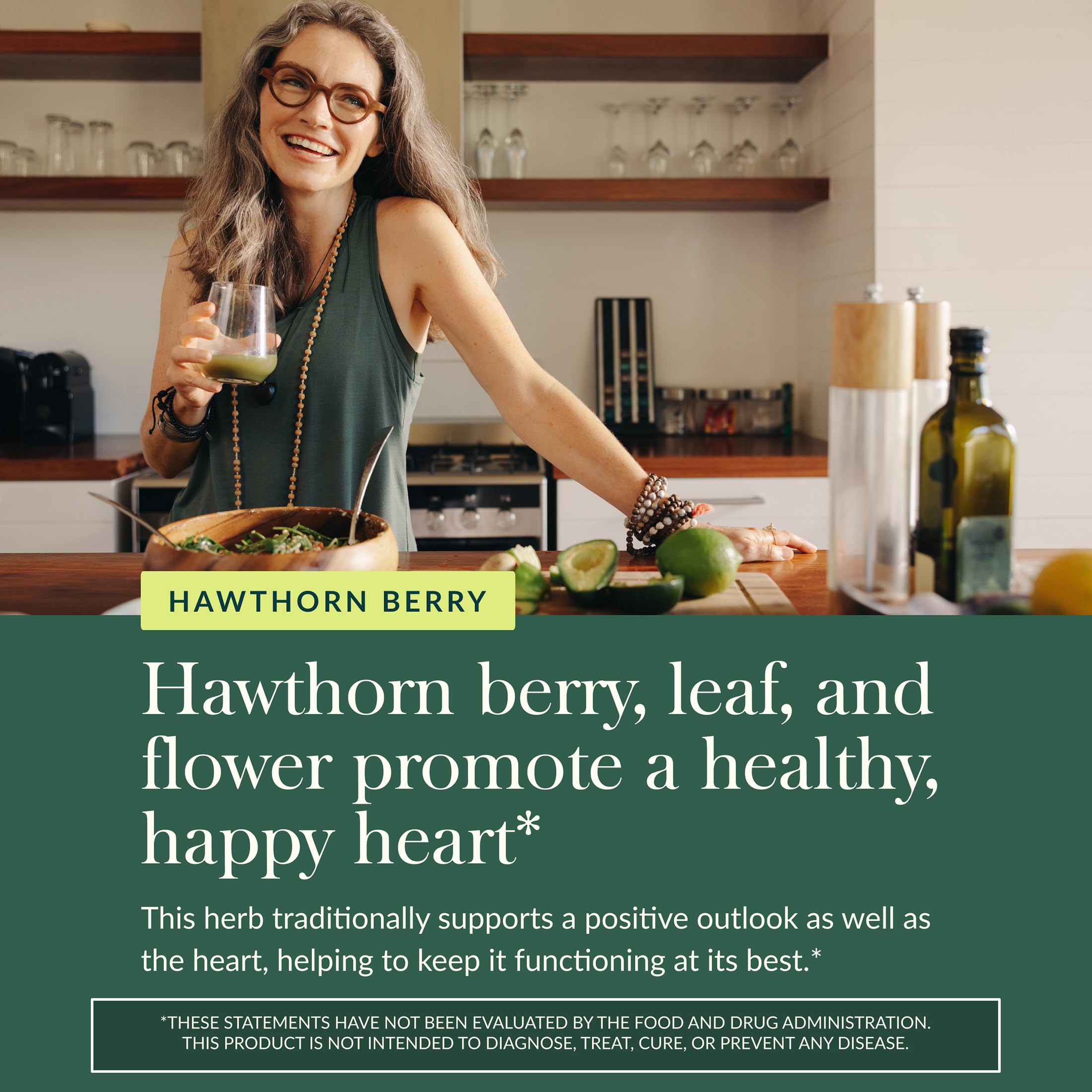 Gaia Herbs cápsulas en una cocina, uso diario práctico