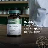 Gaia Herbs PRO botella abierta con cápsulas, envase práctico para uso nocturno