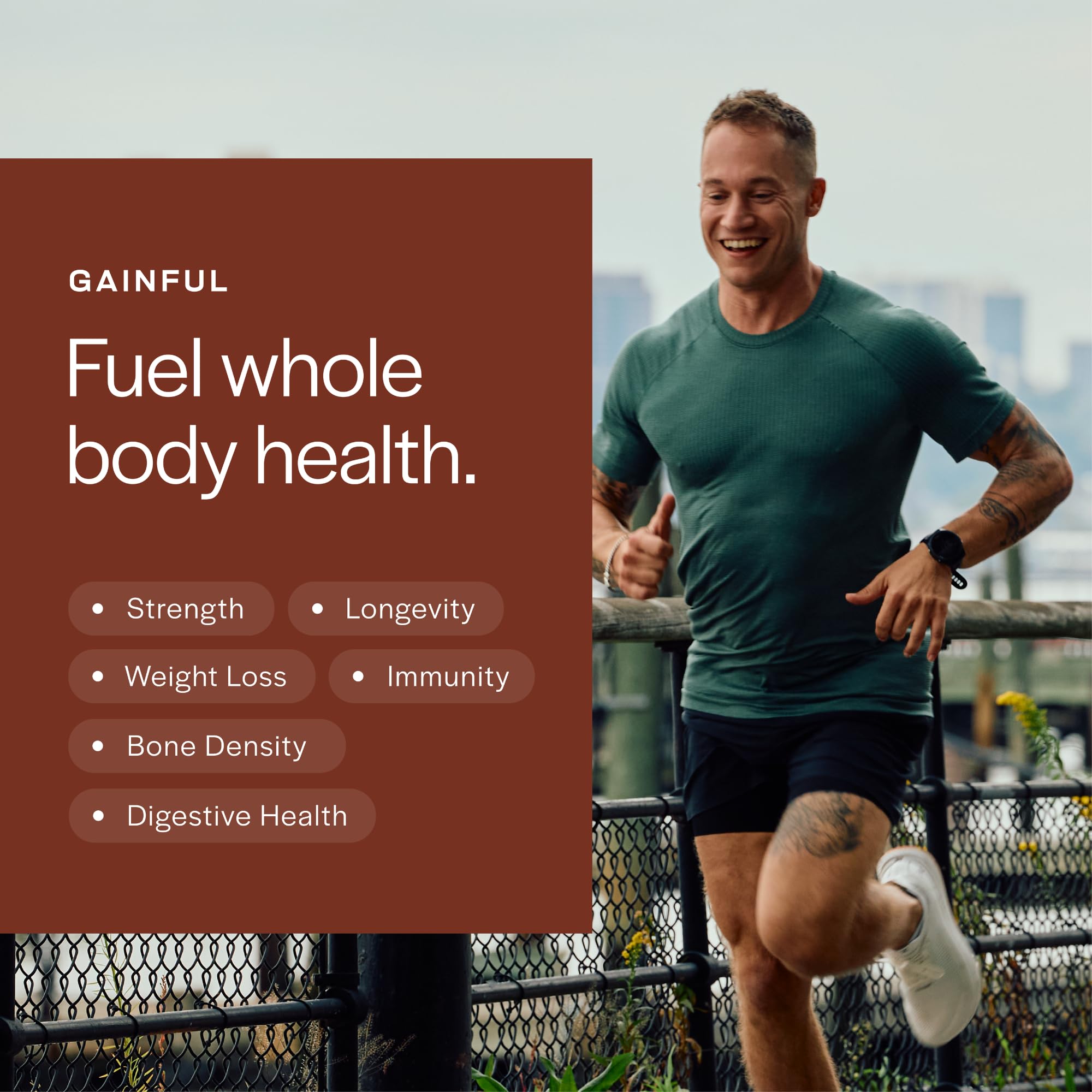 Gainful persona entrenando con batido resaltando apoyo a la actividad física