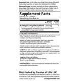 Garden of Life botella FucoThin en mano para comparar tamaño y dosis diaria