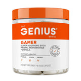 The Genius Brand mano sosteniendo cápsula para referencia de dosis