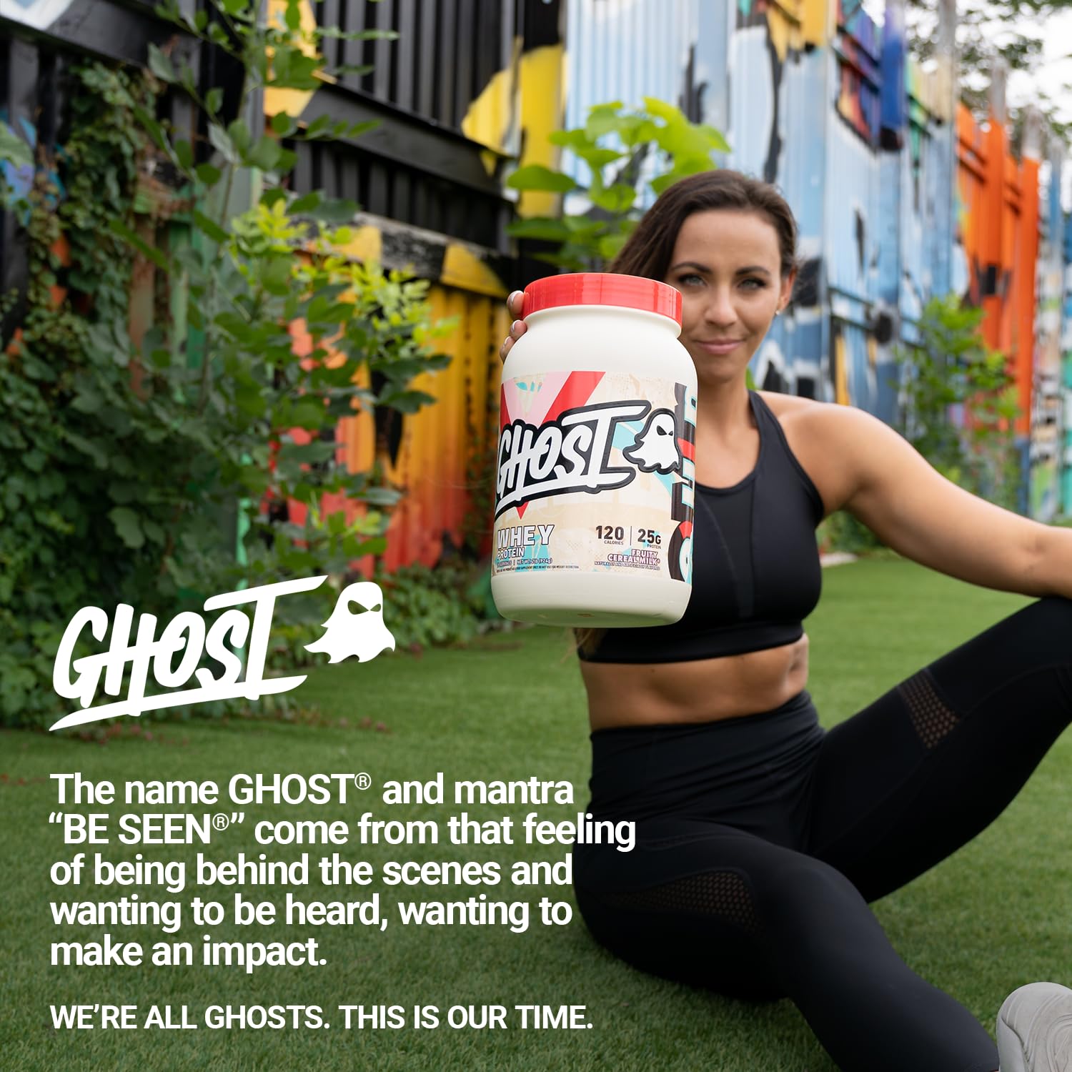 GHOST cucharada y envase comparando tamaño y raciones prácticas